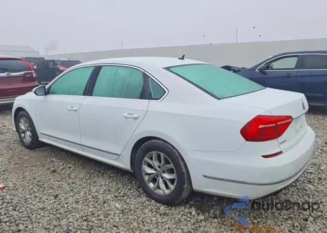 2016 Volkswagen Passat S z USA, uszkodzony, nr VIN 1VWAT7A3XGC015687
